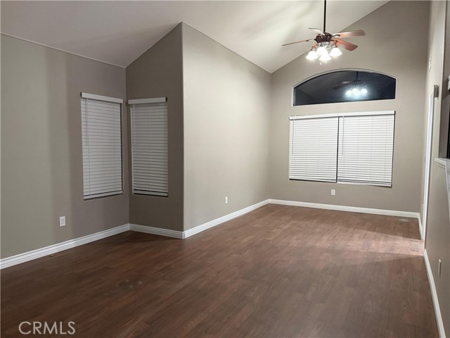 Detail Gallery Image 13 of 55 For 21329 Tennyson, Moreno Valley,  CA 92557 - 4 Beds | 3 Baths