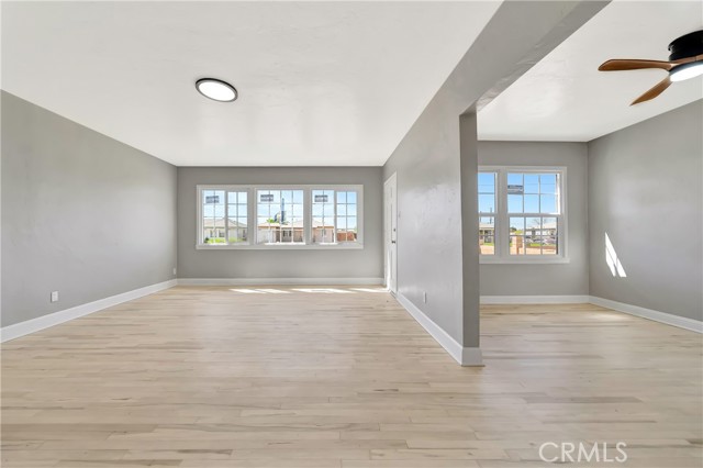 Detail Gallery Image 9 of 41 For 44516 Fern, Lancaster,  CA 93534 - 3 Beds | 2 Baths