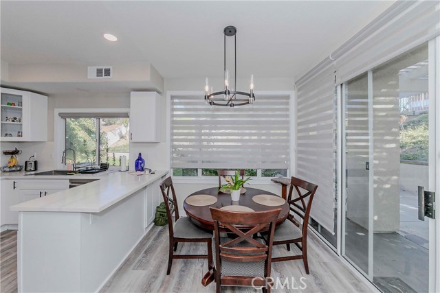 Detail Gallery Image 26 of 67 For 16396 High Bluff Ct, Riverside,  CA 92503 - 4 Beds | 3 Baths