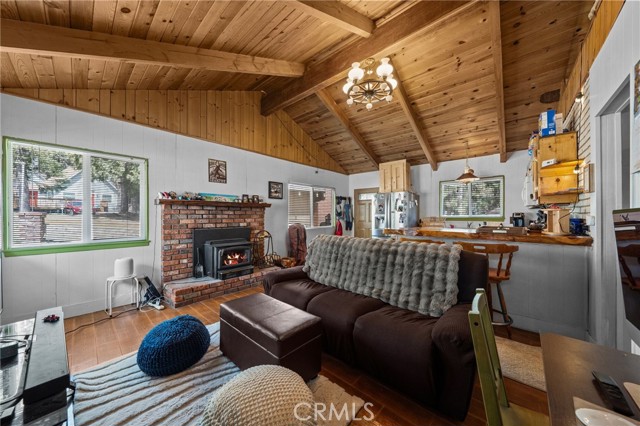 Detail Gallery Image 7 of 29 For 731 Yukon Rd, Green Valley Lake,  CA 92341 - 2 Beds | 1 Baths