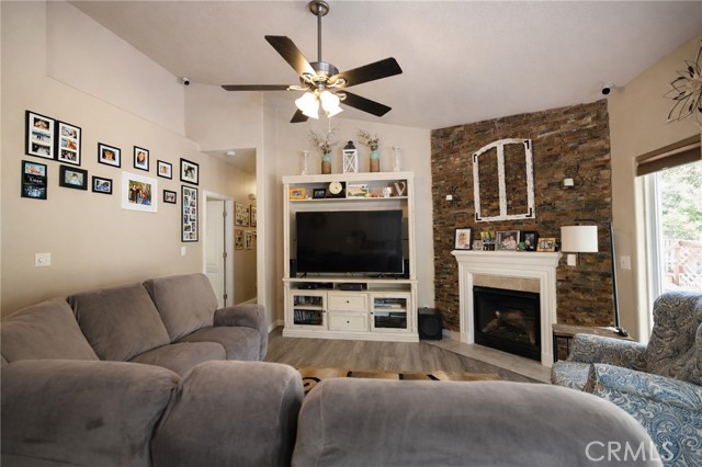 Detail Gallery Image 15 of 67 For 41121 Long Hollow, Coarsegold,  CA 93614 - 4 Beds | 2 Baths