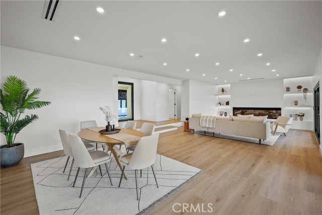 2115 E Santiago Street, Covina CA: https://media.crmls.org/medias/f37565ce-2804-4e55-9282-0d3d52a7dc4c.jpg