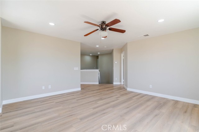 Detail Gallery Image 18 of 50 For 38645 Laurie, Palmdale,  CA 93551 - 4 Beds | 3 Baths