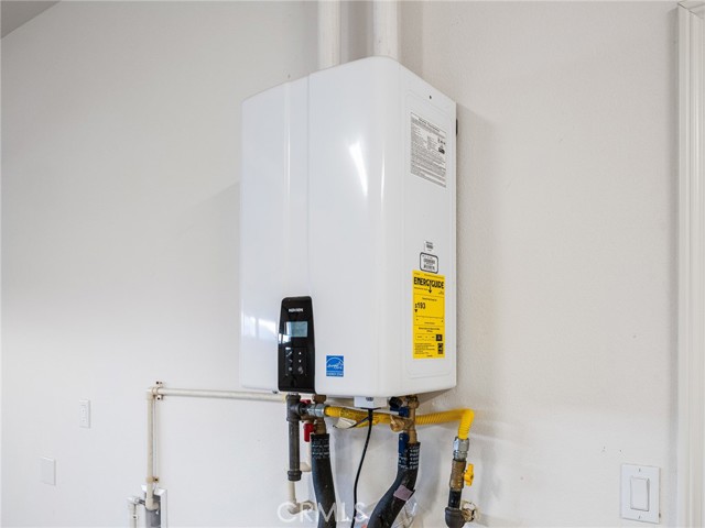 Detail Gallery Image 43 of 44 For 11254 Fisherman, Victorville,  CA 92392 - 5 Beds | 3 Baths