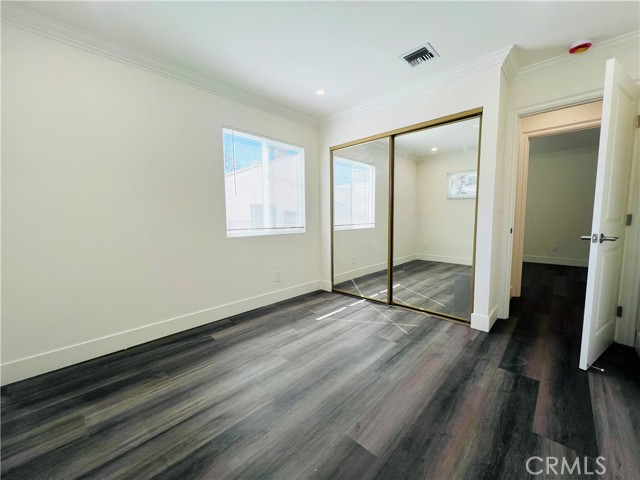 9010 Wilbur, Northridge CA: https://media.crmls.org/medias/f37712c8-bb4d-43d0-86bf-3408ddbbdd22.jpg