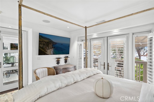 1030 Bayside Cove, Newport Beach CA: https://media.crmls.org/medias/f378404d-e20d-40eb-9e01-d46101f8552e.jpg