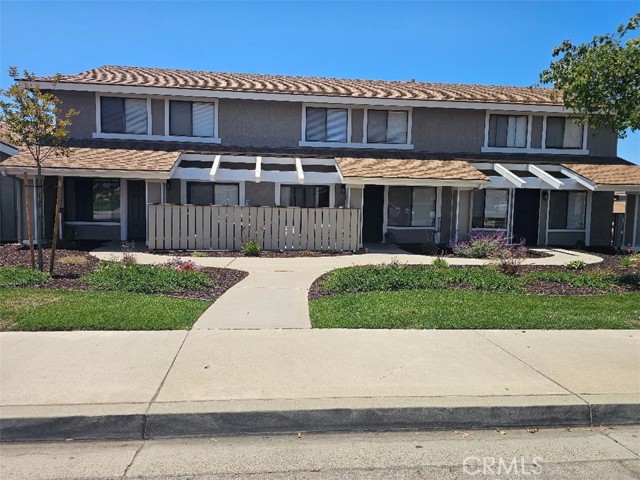 1193 E Foster Road, Santa Maria CA: https://media.crmls.org/medias/f378671f-4484-4acf-a0e0-4ba80a8484e8.jpg