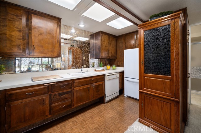 Detail Gallery Image 14 of 19 For 1740 Sunningdale Rd 16b,  Seal Beach,  CA 90740 - 2 Beds | 1 Baths