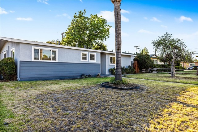 Detail Gallery Image 2 of 30 For 853 N Jasmine Ave, Ontario,  CA 91762 - 3 Beds | 2 Baths