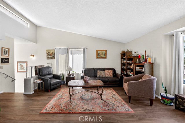 Detail Gallery Image 6 of 26 For 24208 Sylvan Glen Rd #E,  Diamond Bar,  CA 91765 - 2 Beds | 2 Baths