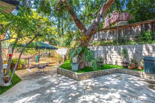 1872 Arroyo Drive, Riverside CA: https://media.crmls.org/medias/f37905ba-db99-4677-bdb4-890a00a0d779.jpg