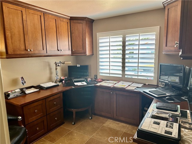 16 Teramo Court, Newport Coast CA: https://media.crmls.org/medias/f379de2e-b4a0-4c3d-aa14-e65e2a8b2bcb.jpg