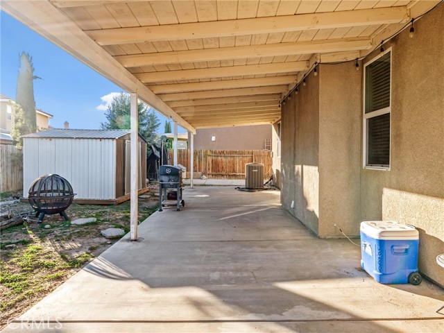 Detail Gallery Image 32 of 35 For 15647 Choctaw Ct, Victorville,  CA 92395 - 3 Beds | 2/1 Baths