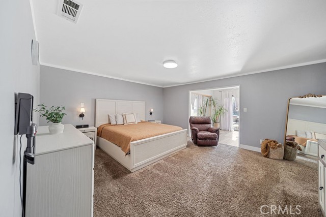 Detail Gallery Image 9 of 75 For 27628 Hemet St, Hemet,  CA 92544 - 7 Beds | 3/1 Baths