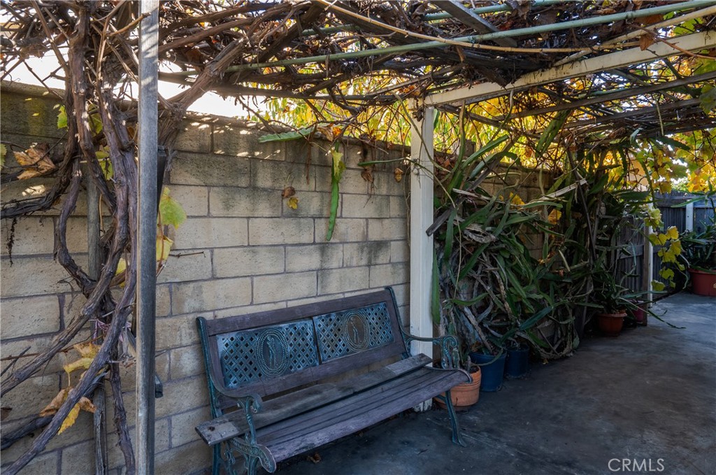 MLS #WS25268192 image #20