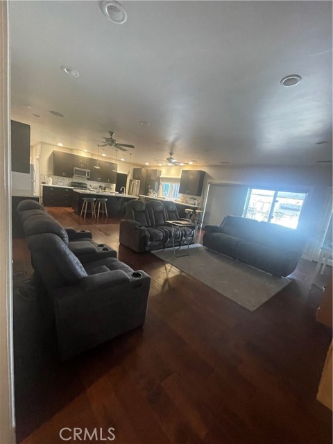 Detail Gallery Image 8 of 66 For 17183 Sunburst, –,  CA 91325 - 4 Beds | 4/1 Baths