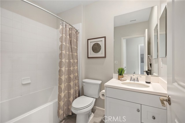Detail Gallery Image 28 of 51 For 150 Nature Walk, Irvine,  CA 92618 - 2 Beds | 2 Baths