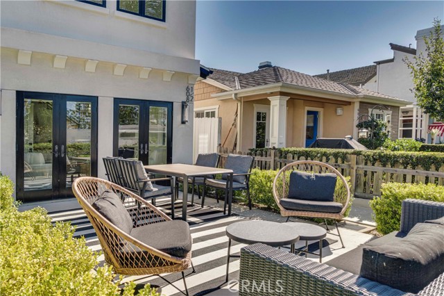 Detail Gallery Image 20 of 67 For 608 Heliotrope, Corona Del Mar,  CA 92625 - 4 Beds | 4 Baths