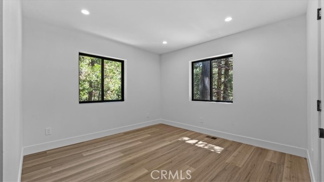 610 Pioneer, Lake Arrowhead, CA 92352