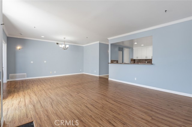 Detail Gallery Image 11 of 48 For 5350 White Oak Ave #413,  Encino,  CA 91316 - 2 Beds | 2 Baths