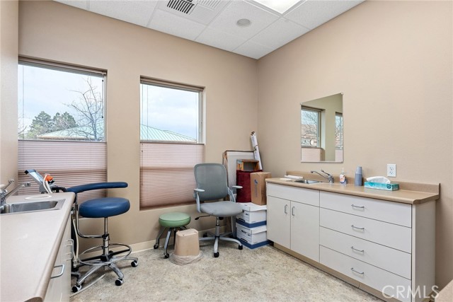 2535 Ceanothus Avenue, Chico, California 95973, ,Commercial Lease,For Rent,2535 Ceanothus Avenue,CRSN25081947