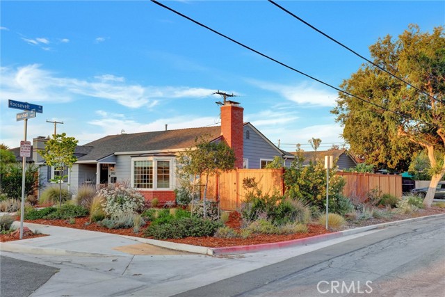 Detail Gallery Image 52 of 52 For 3902 North Marshall Way, Long Beach,  CA 90807 - 2 Beds | 1 Baths