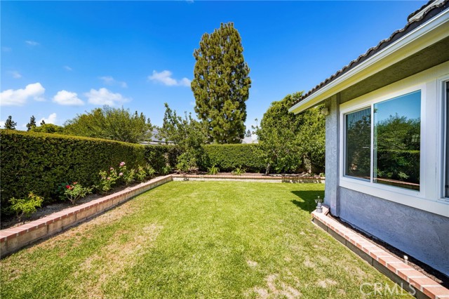 719 S Goldfinch Way, Anaheim Hills CA: https://media.crmls.org/medias/f37eedf6-e4db-4083-9825-003484fe5273.jpg