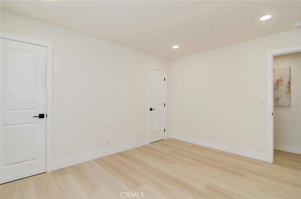 https://media.crmls.org/medias/f37f812f-8b3f-44f5-9676-00e1ca477b0e.jpg?preset=X-Large