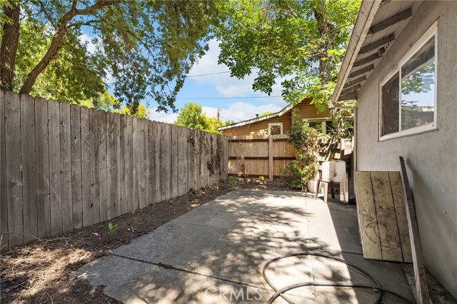752 E 6th Street, Chico CA: https://media.crmls.org/medias/f37ff6b8-4738-486e-80dc-5ae760ca461a.jpg