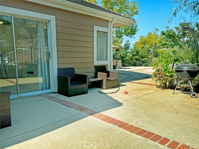 Detail Gallery Image 17 of 24 For 5705 E Hudson Bay Dr, Anaheim,  CA 92807 - 3 Beds | 2 Baths