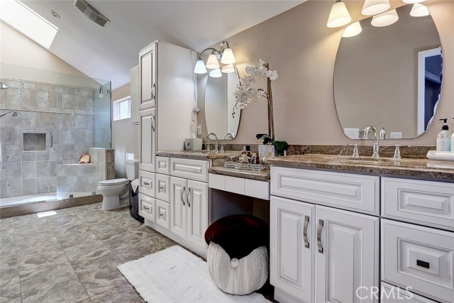 2210 Graham Avenue, Redondo Beach, California 90278, 4 Bedrooms Bedrooms, ,Residential,Sold,Graham,SB22075638