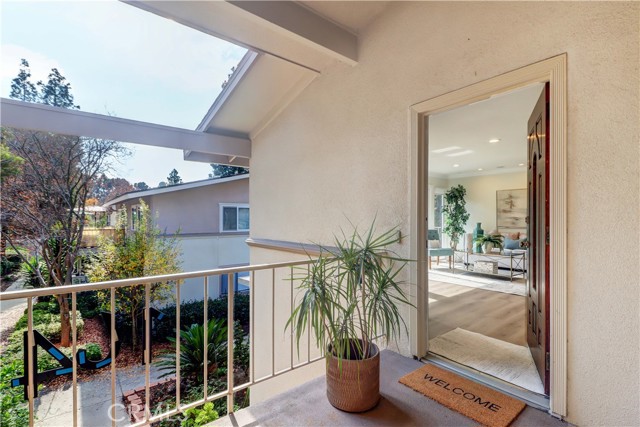 Detail Gallery Image 4 of 55 For 164 Avenida Majorca #N,  Laguna Woods,  CA 92637 - 2 Beds | 2 Baths