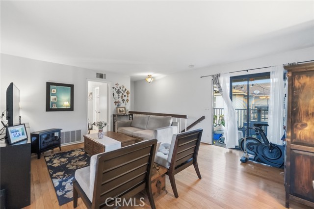 Detail Gallery Image 11 of 28 For 16865 Donwest, Tustin,  CA 92780 - 2 Beds | 1 Baths