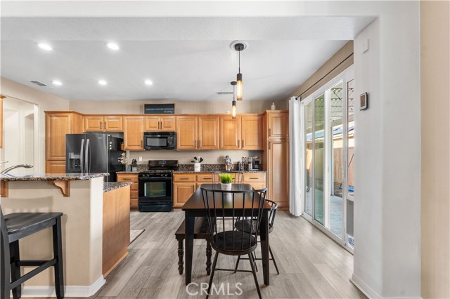 Detail Gallery Image 17 of 45 For 3025 Neary Ct, Rosamond,  CA 93560 - 4 Beds | 3 Baths