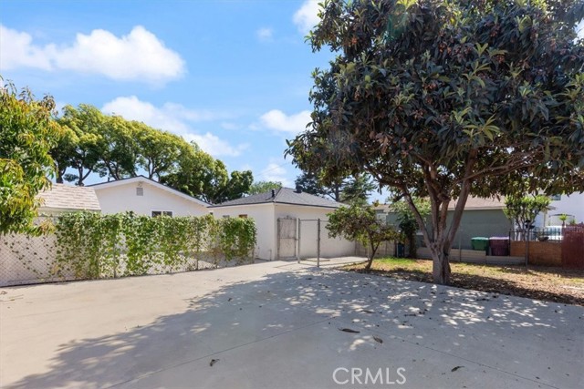 147 E 67th Way, Long Beach CA: https://media.crmls.org/medias/f3831d07-f12e-4369-abf4-4c8ce3098f72.jpg