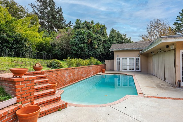 Detail Gallery Image 35 of 38 For 2072 Coldwater Canyon, Beverly Hills,  CA 90210 - 4 Beds | 4/1 Baths