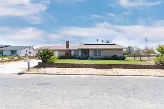 Detail Gallery Image 1 of 1 For 4566 Prairie View Dr, Jurupa Valley,  CA 92509 - 3 Beds | 2 Baths
