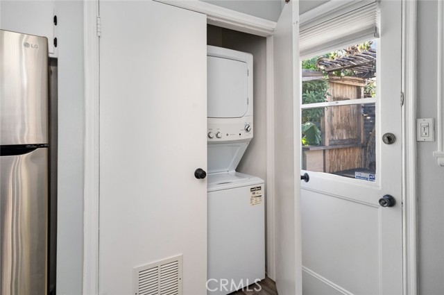 Detail Gallery Image 9 of 35 For 12543 Hartland St, North Hollywood,  CA 91605 - 3 Beds | 2 Baths
