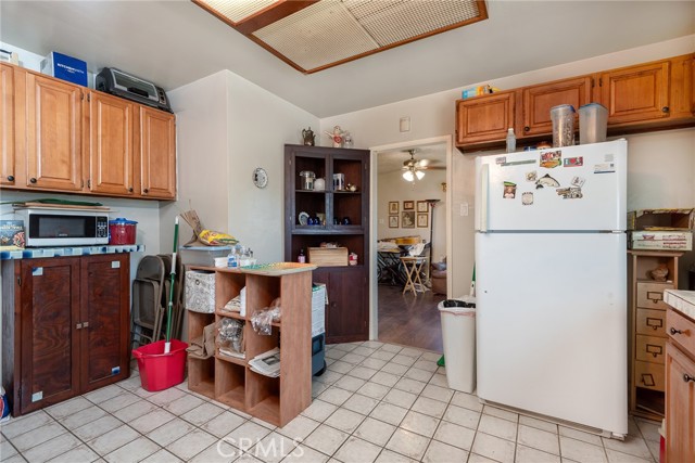 Detail Gallery Image 7 of 31 For 1657 W 67th St #2,  Los Angeles,  CA 90047 - 4 Beds | 2 Baths