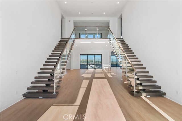 Front Image Thumbnail for CRTR25276808