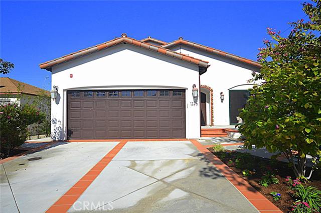 1226 Gertruda Avenue, Redondo Beach, California 90277, 4 Bedrooms Bedrooms, ,4 BathroomsBathrooms,Residential,Sold,Gertruda,PV16055363