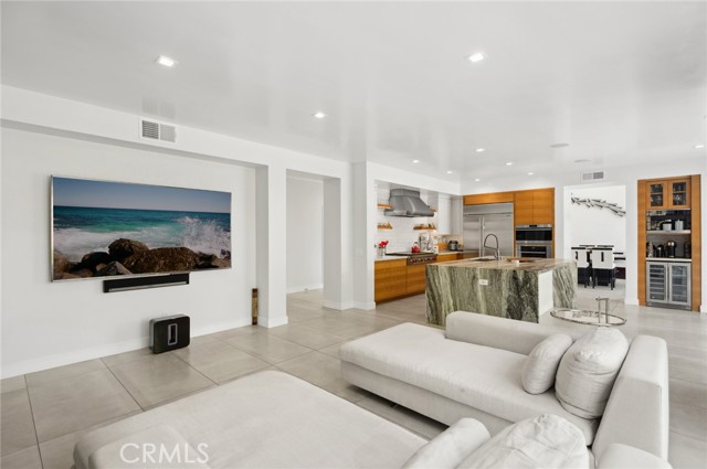 3 Bridgeport Road, Newport Coast CA: https://media.crmls.org/medias/f386ddca-d95f-4cce-8fd3-05cc5b1835a1.jpg