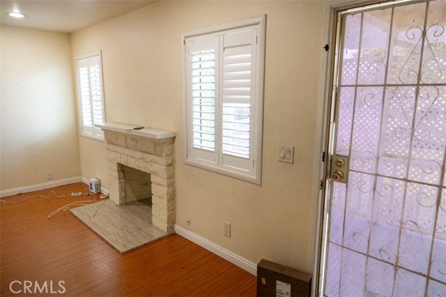 Detail Gallery Image 5 of 20 For 1522 S Dallas Dr, Anaheim,  CA 92804 - 3 Beds | 2 Baths