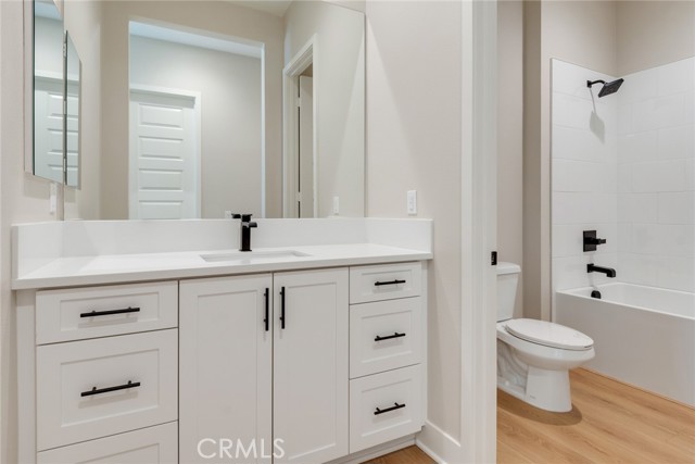 Detail Gallery Image 9 of 26 For 6548 Canyon Oaks Dr, Simi Valley,  CA 93063 - 4 Beds | 3/1 Baths