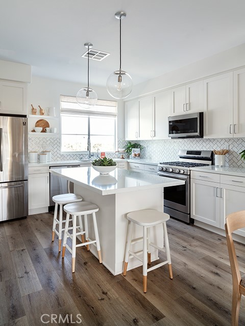 22304 Sage Court, Torrance CA: https://media.crmls.org/medias/f387ed2a-58ec-418a-96db-3d4b6dacb122.jpg