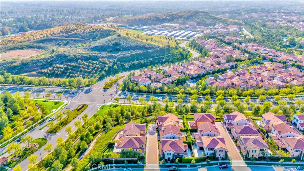 https://media.crmls.org/medias/f388503a-5f48-40c2-b600-6313bec9e8f1.jpg?preset=X-Large