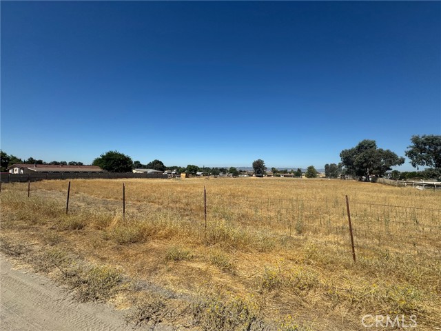 Detail Gallery Image 5 of 7 For 5195 Whispering Oak Way, Paso Robles,  CA 93446 - – Beds | – Baths