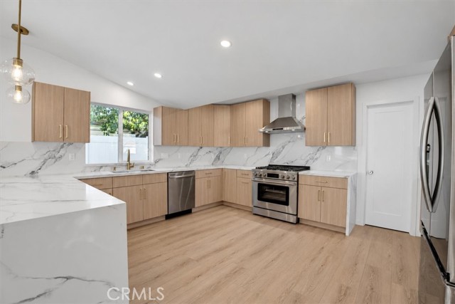 11158 Orion Ave photo 9