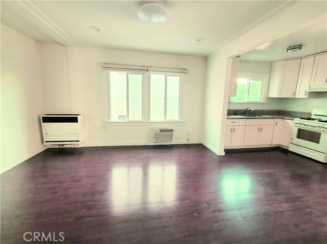 Detail Gallery Image 5 of 8 For 960 S Kingsley, Los Angeles,  CA 90006 - – Beds | – Baths