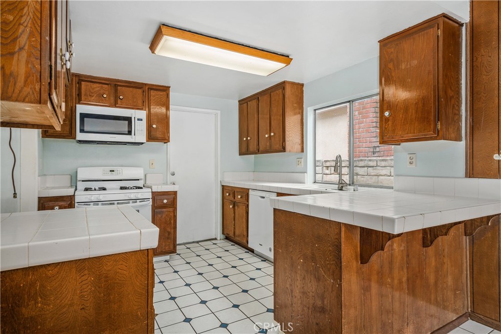 MLS #SR25258211 image #10